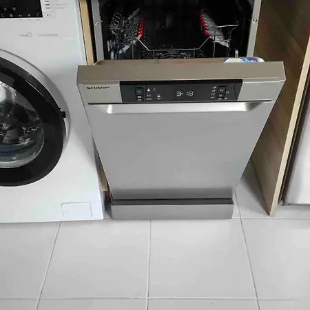 Cozy With Parking Lot Apartment Varna