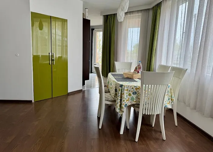 Cozy With Parking Lot Apartman *