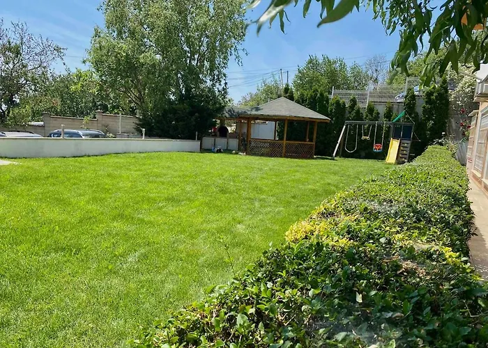 Cozy With Parking Lot Appartement